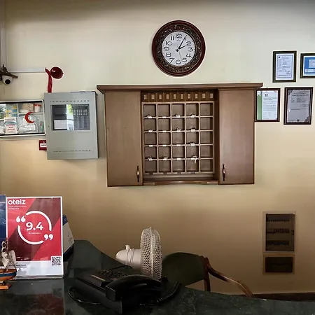 萨利森公寓酒店 3* 阿拉尼亚