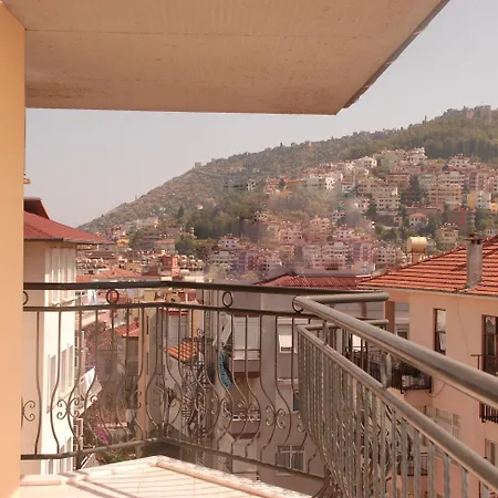 萨利森公寓酒店 3*