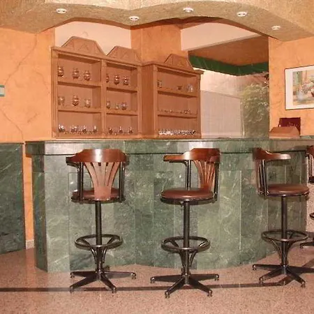 萨利森公寓酒店 公寓式酒店 阿拉尼亚