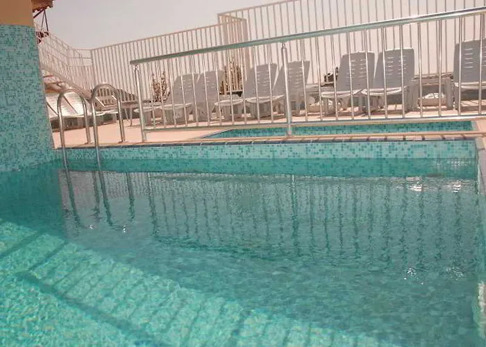 萨利森公寓酒店 3*