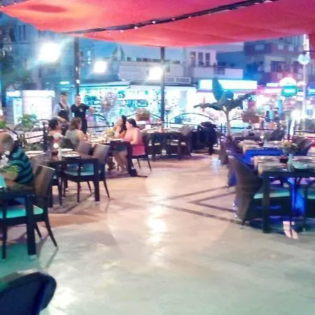萨利森公寓酒店 2*
